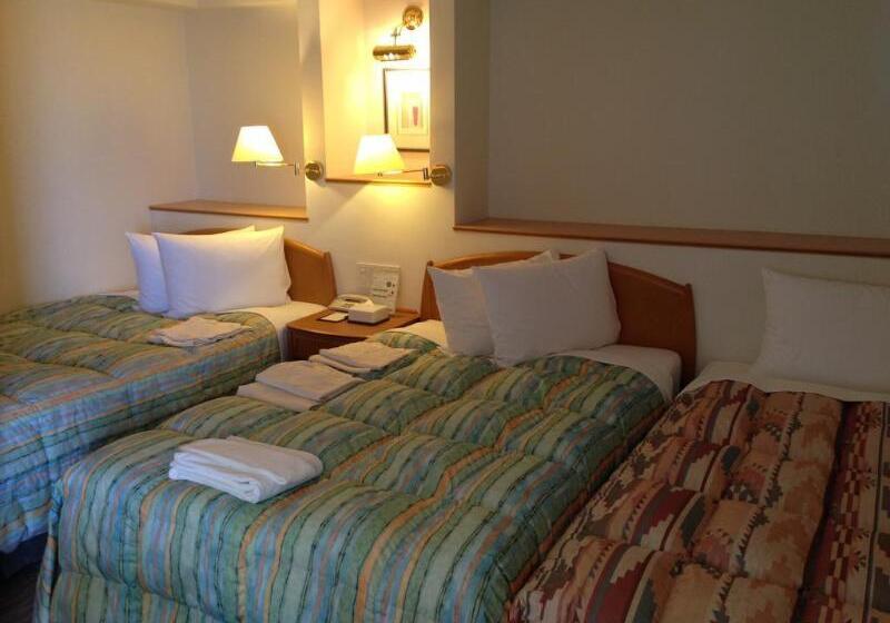 酒店 Naha Beach Side