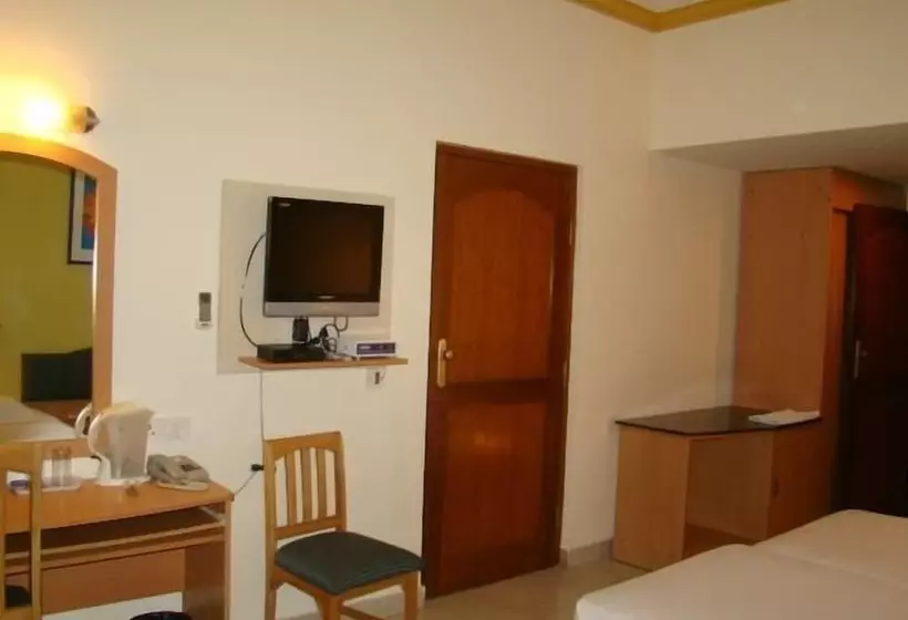 Hotelli Super Townhouse Oriental Inn