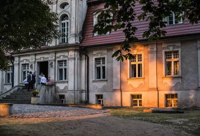 Hotelli Palace Popowo Stare