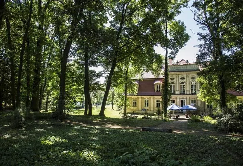 Hotelli Palace Popowo Stare