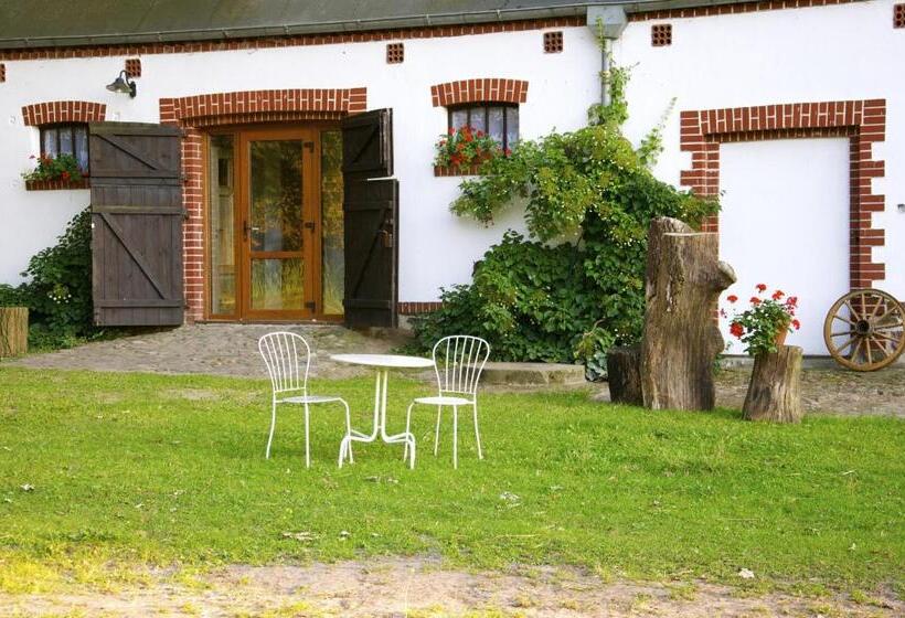 בית מלון כפרי Palace Popowo Stare