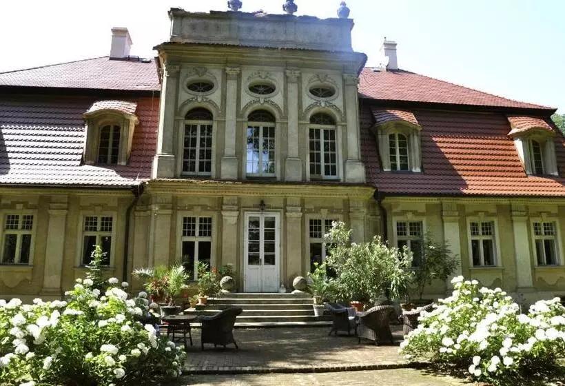 Hotelli Palace Popowo Stare