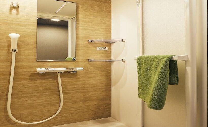 فندق Pivot Shinimamiya Ekimae