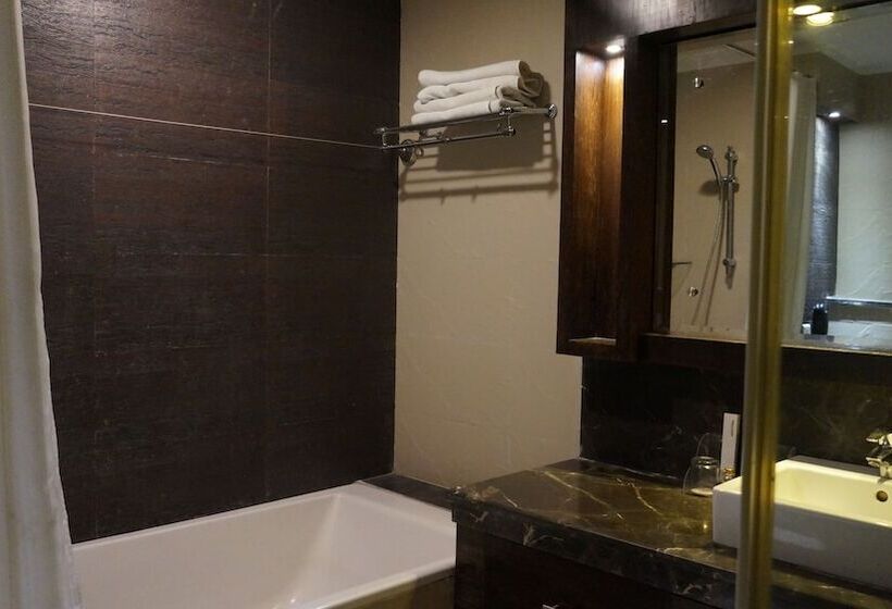 בית מלון כפרי The Amaris