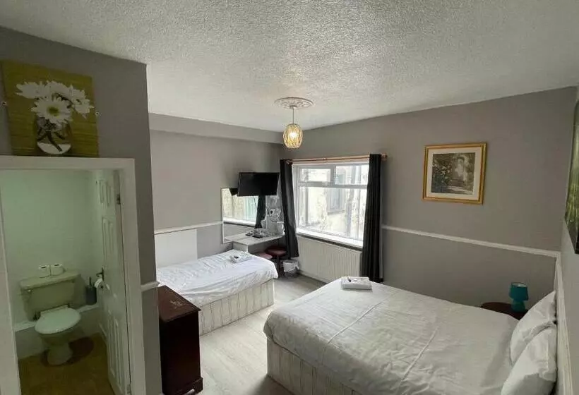 هتل Topaz Blackpool