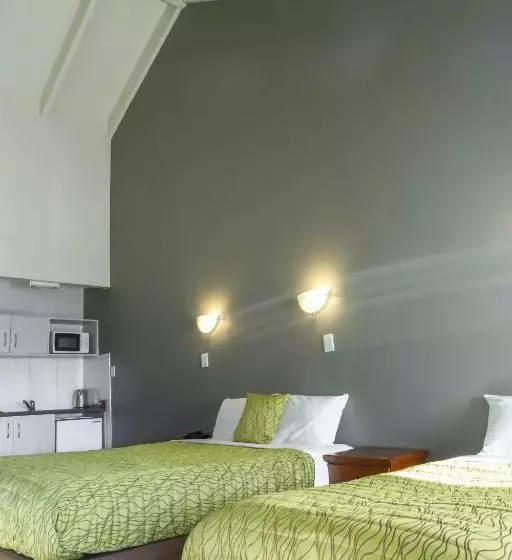 مُتل Airport Manor Inn