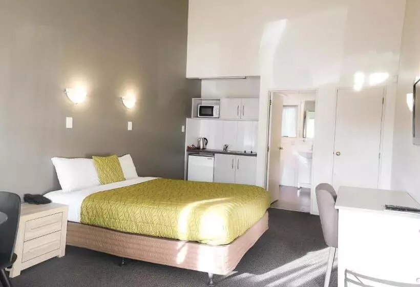 مُتل Airport Manor Inn