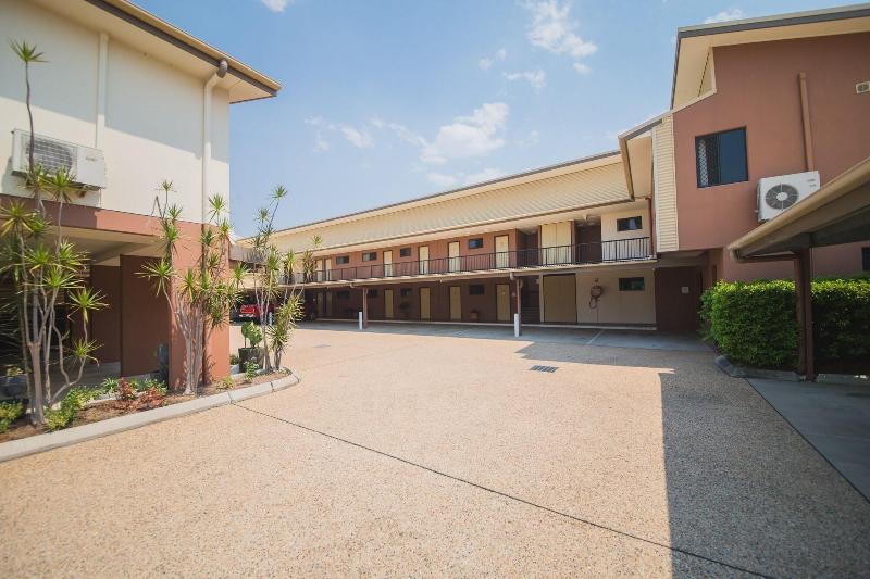 Мотель Rocky Resort Motor Inn