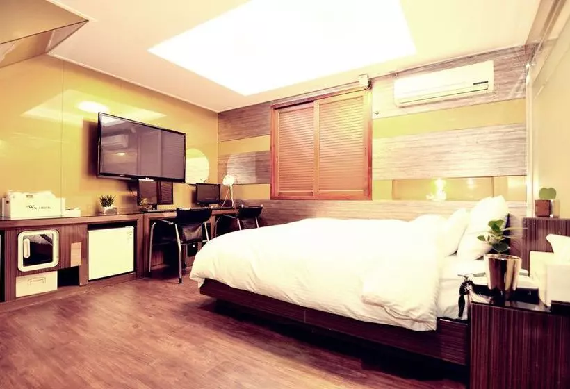 فندق على الطريق Haeundae Society