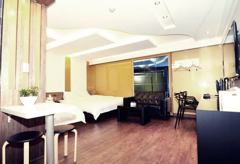 فندق على الطريق Haeundae Society