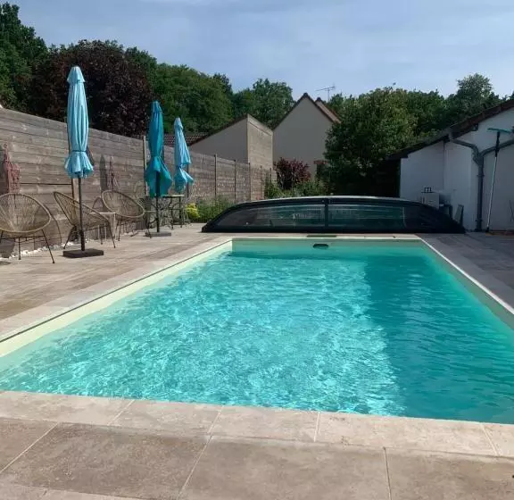 Aamiaismajoitus (B&B) Les Garçonnières De Sologne