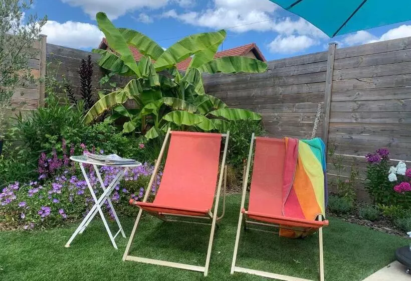 Aamiaismajoitus (B&B) Les Garçonnières De Sologne