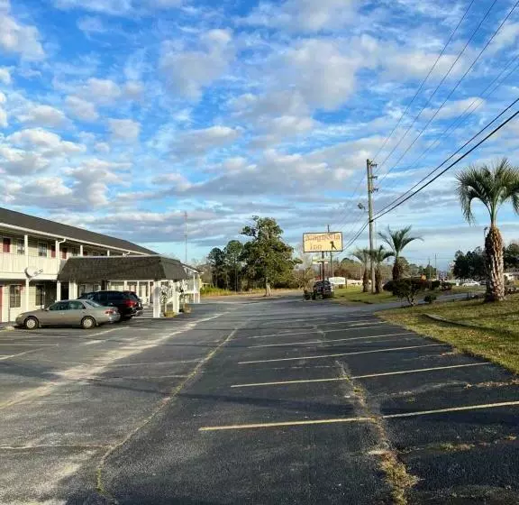 Hotelli Magnolia Inn