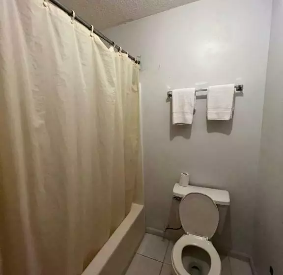 Hotelli Magnolia Inn