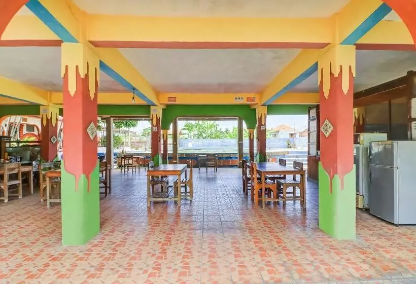 Hotelli Oyo 91042 Hawaina