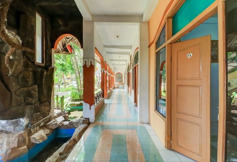 ホテル Oyo 91042 Hawaina