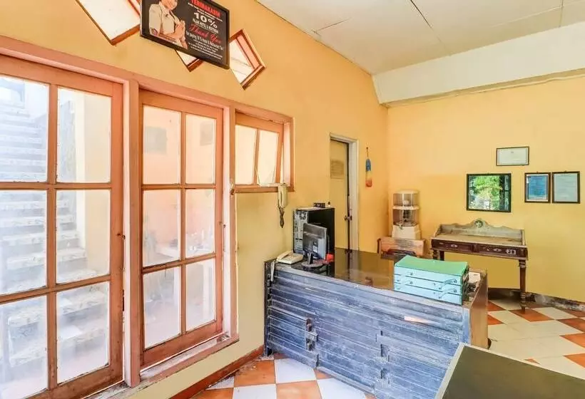 Hotelli Oyo 91042 Hawaina