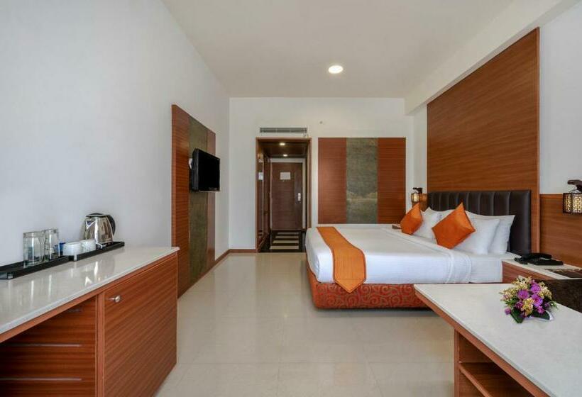 Hotel Sterling V Grand Madurai