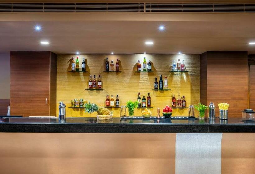 Hotel Sterling V Grand Madurai