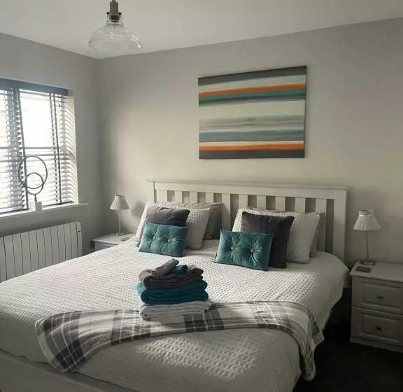 ペンション 4 The Archways