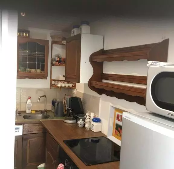 ペンション Dombi Porta