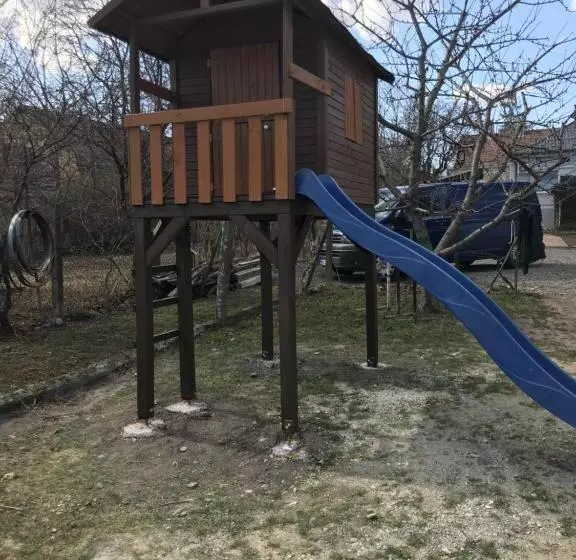 ペンション Dombi Porta