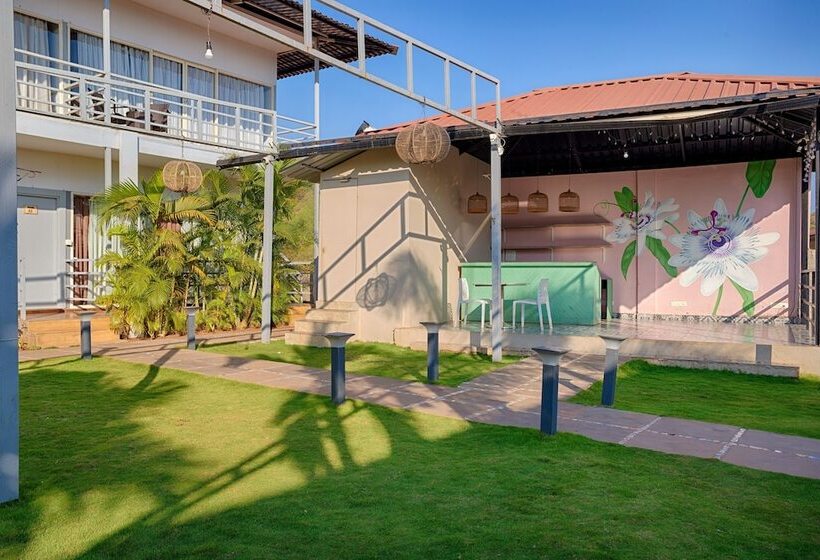 Resort Koko Maya By Stone Wood, Morjim