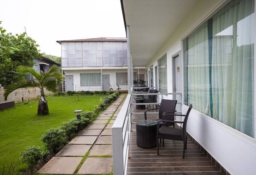 Resort Koko Maya By Stone Wood, Morjim