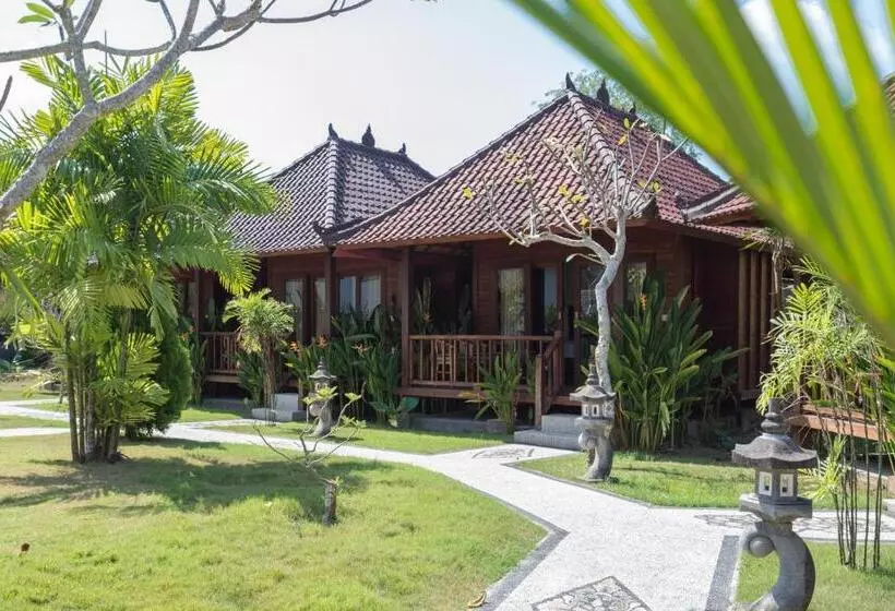 Lomakeskus Taman Tirta Villas Lembongan