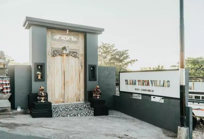 Lomakeskus Taman Tirta Villas Lembongan