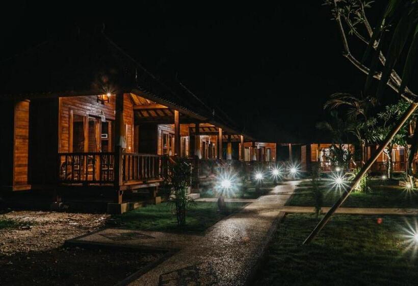 渡假胜地 Taman Tirta Villas Lembongan