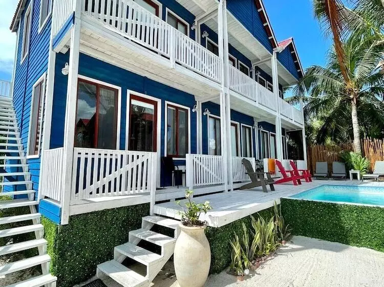 Hotelli Marina Sunrise