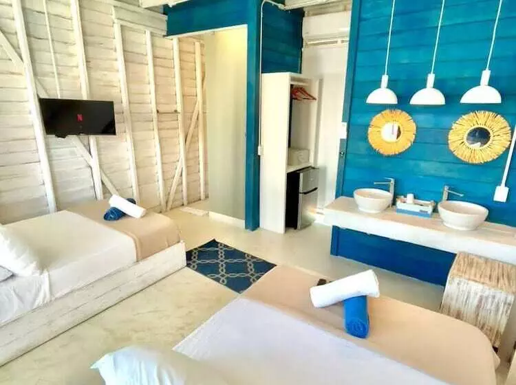 Hotelli Marina Sunrise