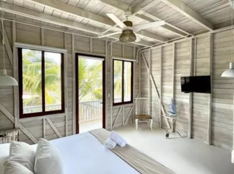 Hotelli Marina Sunrise