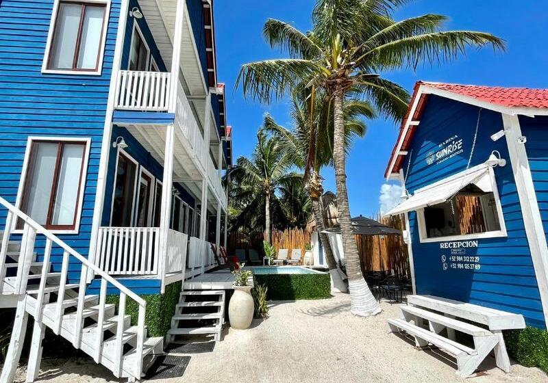 فندق Marina Sunrise