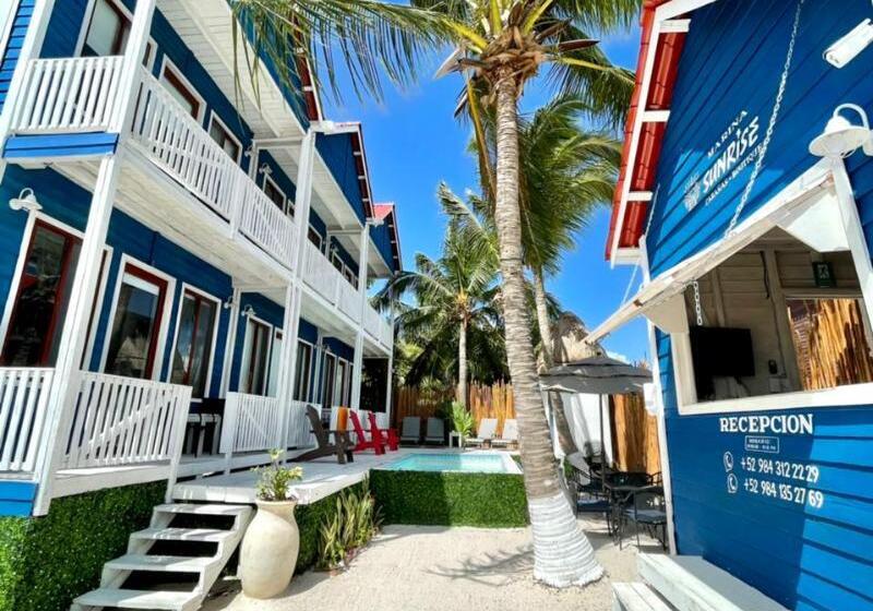 فندق Marina Sunrise