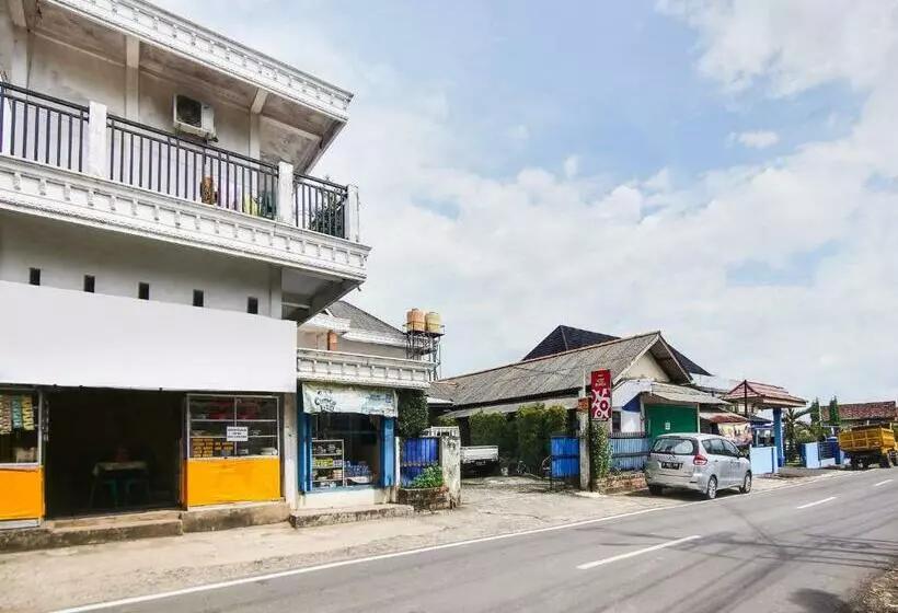 هتل Oyo 91063 Kost Bunga