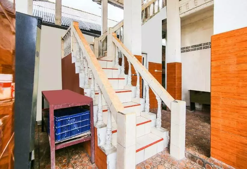 هتل Oyo 91063 Kost Bunga