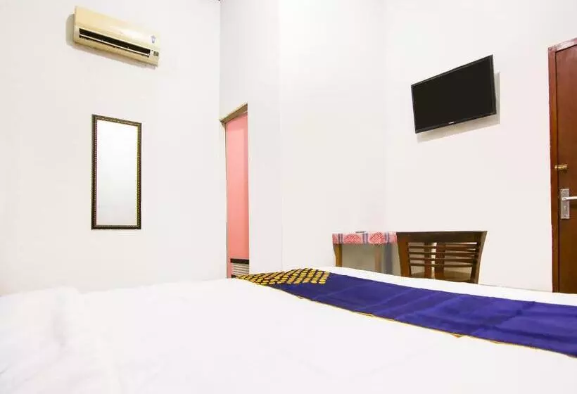 هتل Oyo 91063 Kost Bunga
