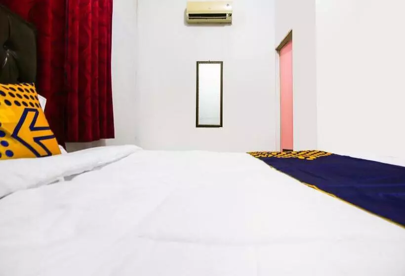 هتل Oyo 91063 Kost Bunga