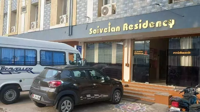 ホテル Sai Velan Residency