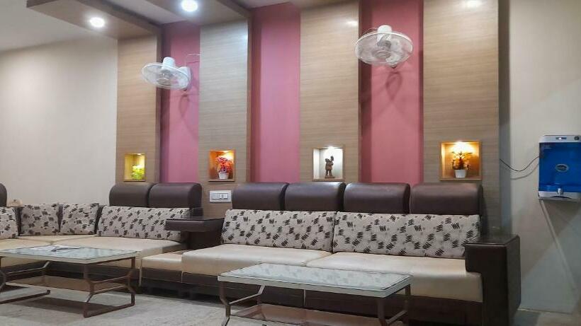 Hotel Sai Velan Residency