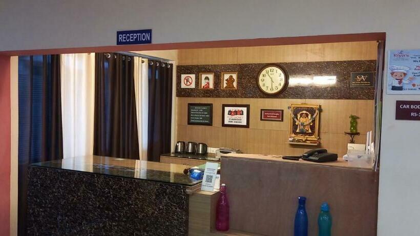 Hotel Sai Velan Residency