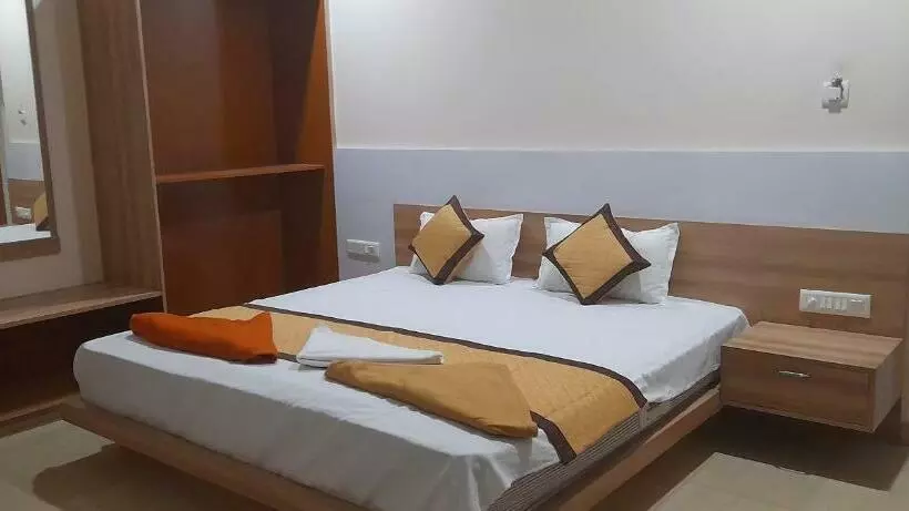 ホテル Sai Velan Residency