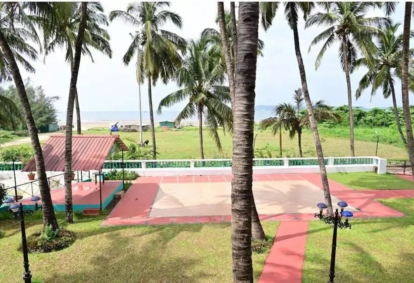 ホテル Swim Sea Beach Resort, Panjim