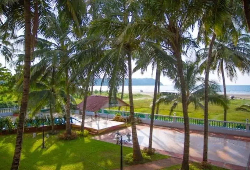 ホテル Swim Sea Beach Resort, Panjim