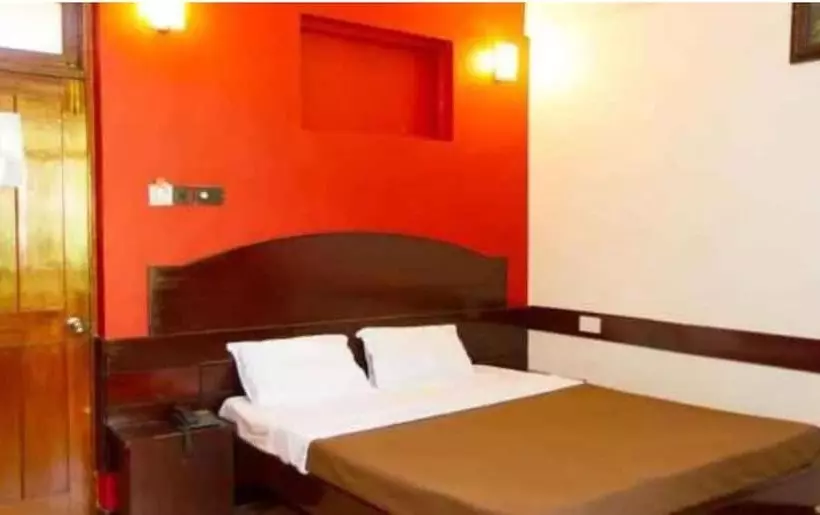 ホテル Swim Sea Beach Resort, Panjim