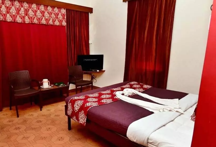 ホテル Swim Sea Beach Resort, Panjim