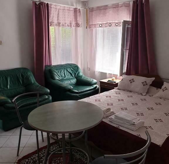 پانسیون маркела езерец стая за двама