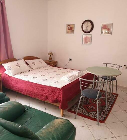 پانسیون маркела езерец стая за двама